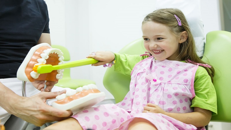 بهترین دندانپزشک کودک اصفهان | اهمیت دندانپزشکی برای کودکان